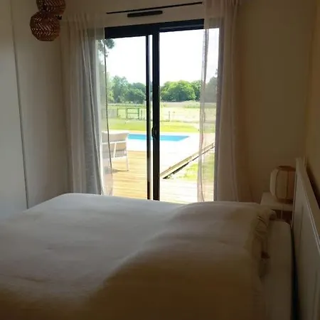 Maison Neuve Avec Piscine Chauffée, 4 Kms De Contis Hébergement de vacances Saint-Julien-en-Born