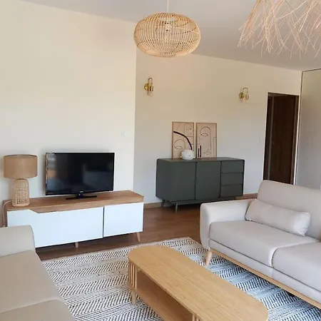 Maison Neuve Avec Piscine Chauffée, 4 Kms De Contis